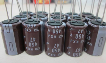 分析下黑金剛電容和紅寶石電容哪種好？